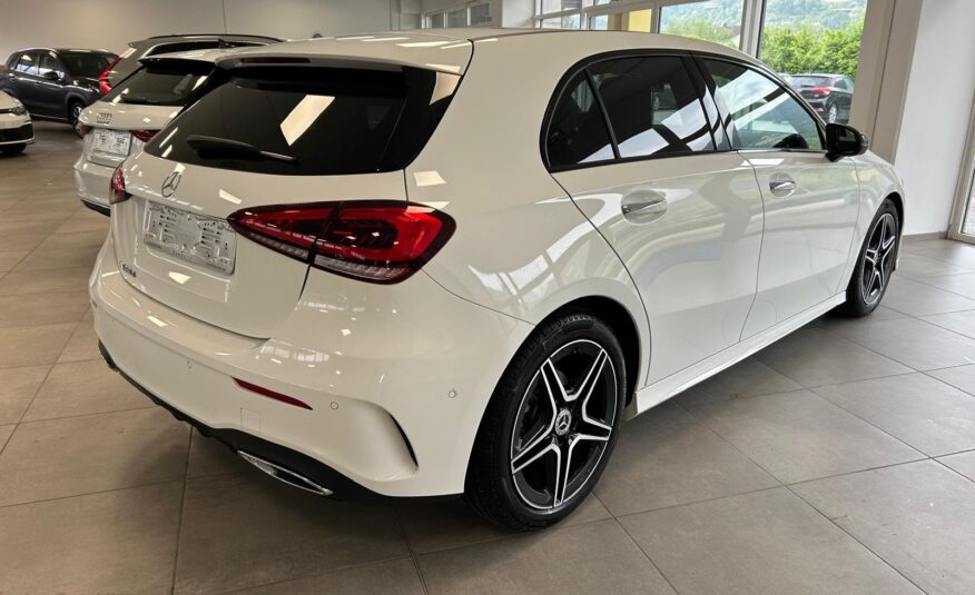 MERCEDES-BENZ A 180 d Automatic Premium